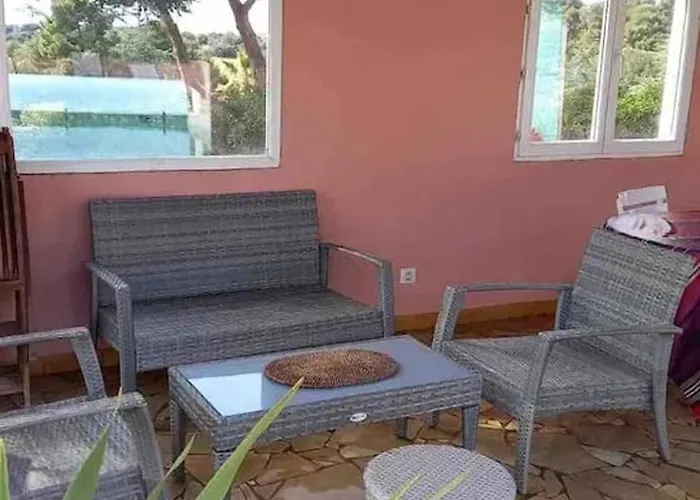 Spacieuse à Avec Piscine Privée, Idéale Pour Familles Villa *